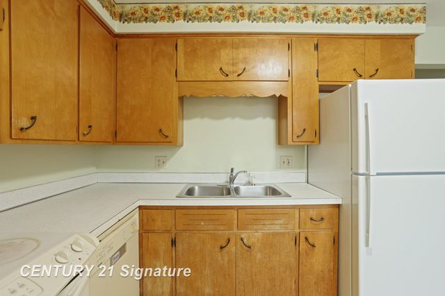 3030 Brockton Place, Saginaw, MI 48602