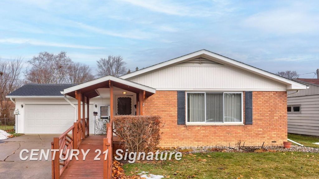 3030 Brockton Place, Saginaw, MI 48602