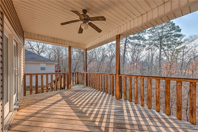 17 Cumbrian Drive, Bella Vista, AR 72714