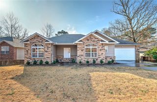 17 Cumbrian Drive, Bella Vista, AR 72714