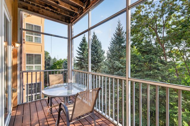 15001 Burnhaven Drive 216, Burnsville, MN 55306
