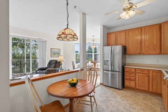 15001 Burnhaven Drive 216, Burnsville, MN 55306