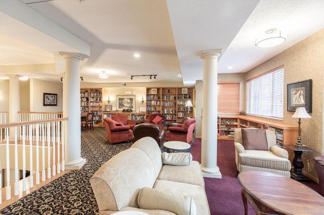 15001 Burnhaven Drive 216, Burnsville, MN 55306