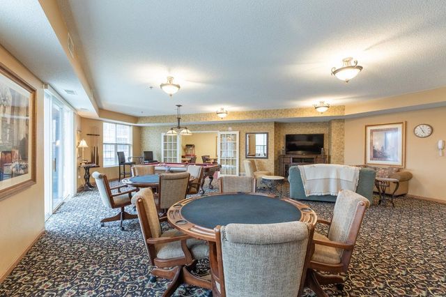 15001 Burnhaven Drive 216, Burnsville, MN 55306