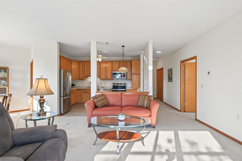 15001 Burnhaven Drive 216, Burnsville, MN 55306 — photo 4