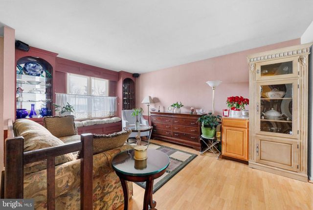 4 BRIGHTON CT, Westampton, NJ 08060