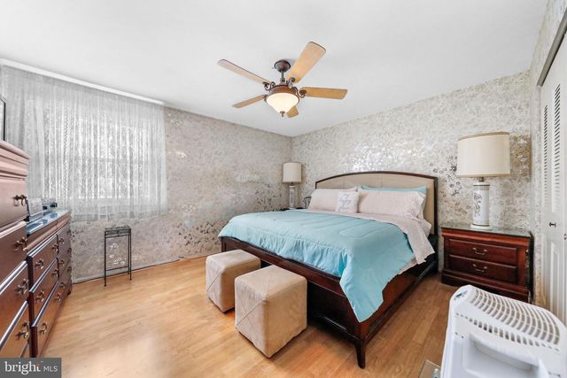 4 BRIGHTON CT, Westampton, NJ 08060