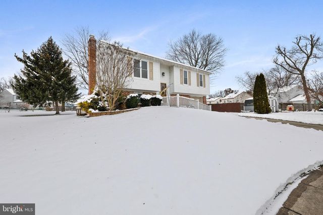 4 BRIGHTON CT, Westampton, NJ 08060
