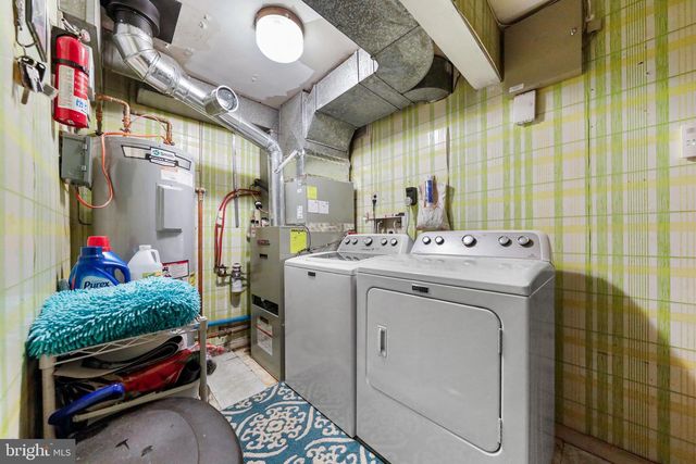 4 BRIGHTON CT, Westampton, NJ 08060