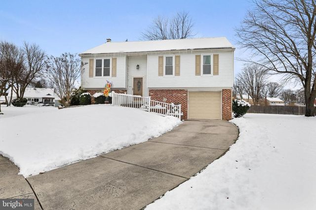 4 BRIGHTON CT, Westampton, NJ 08060