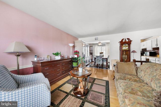 4 BRIGHTON CT, Westampton, NJ 08060