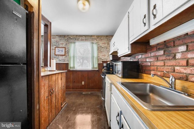 4 BRIGHTON CT, Westampton, NJ 08060