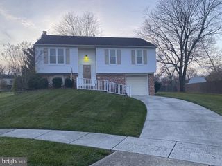 4 BRIGHTON CT, Westampton, NJ 08060