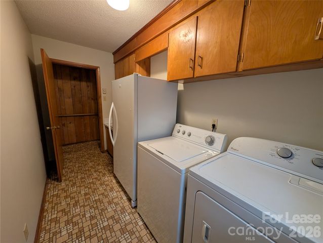 805 Edgewood Road, Bessemer City, NC 28016