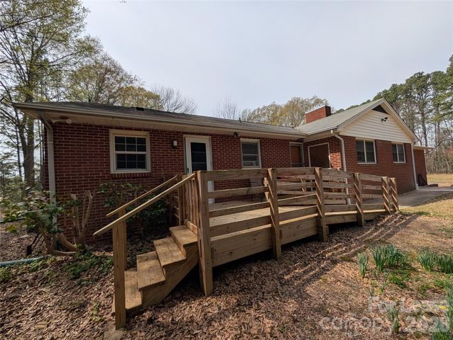 805 Edgewood Road, Bessemer City, NC 28016