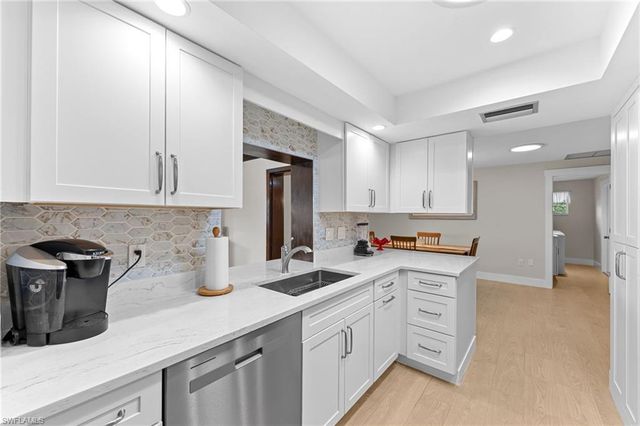 2151 Cape WAY, North Fort Myers, FL 33917