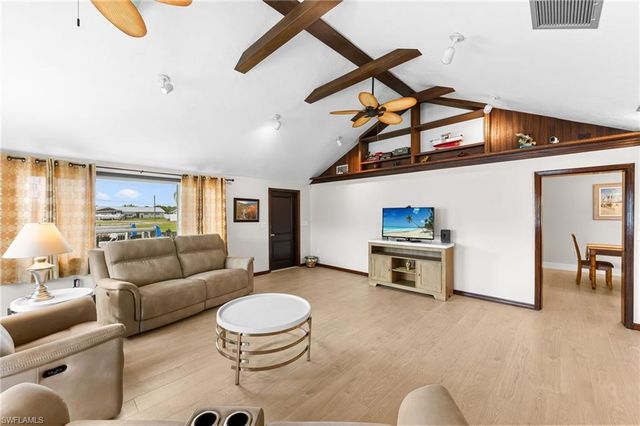 2151 Cape WAY, North Fort Myers, FL 33917