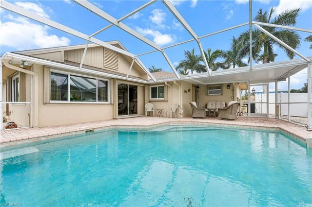 2151 Cape WAY, North Fort Myers, FL 33917