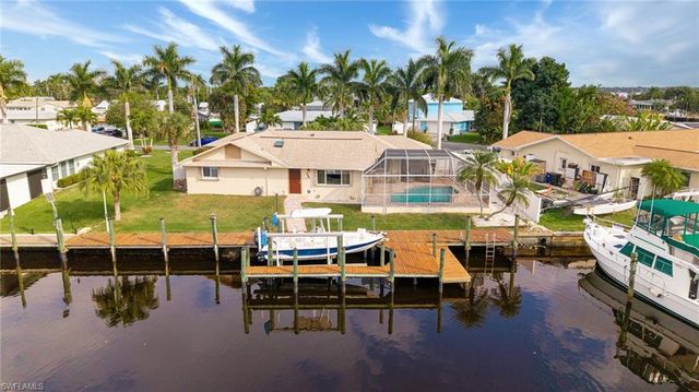 2151 Cape WAY, North Fort Myers, FL 33917