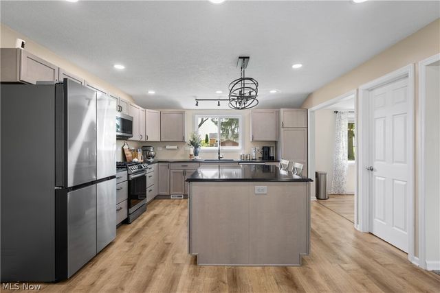 3845 Clark Street SW, Massillon, OH 44646