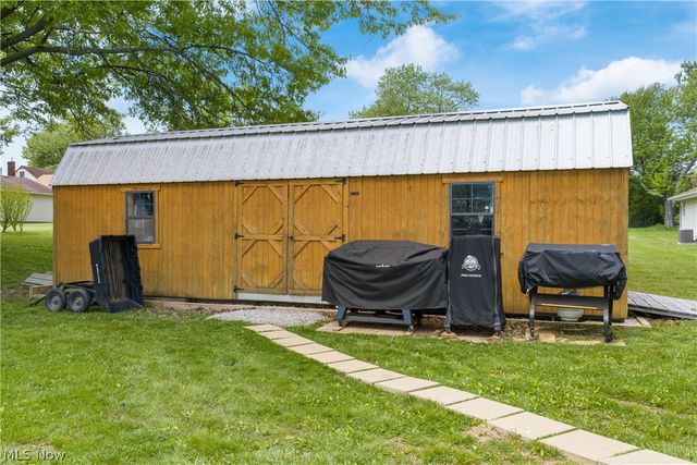 3845 Clark Street SW, Massillon, OH 44646