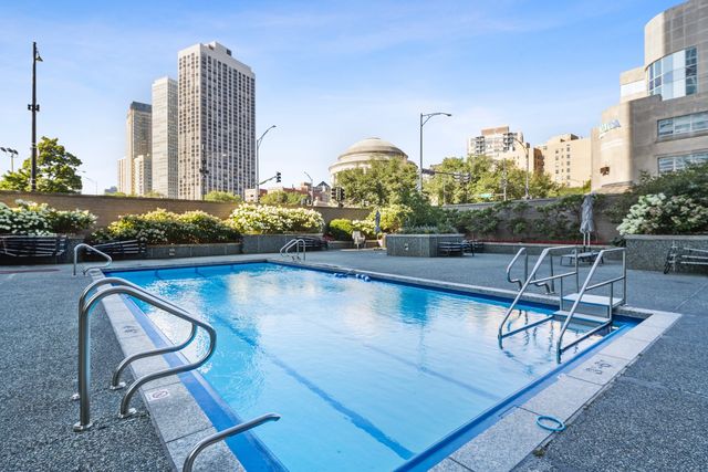 330 W Diversey Parkway 1907-09, Chicago, IL 60657