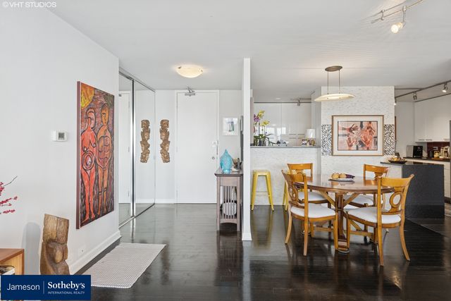 330 W Diversey Parkway 1907-09, Chicago, IL 60657