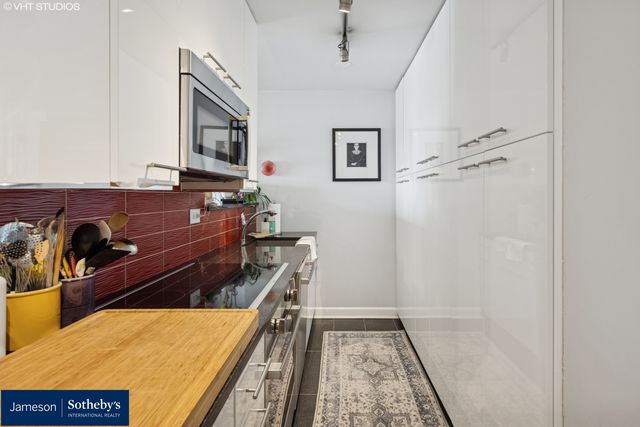 330 W Diversey Parkway 1907-09, Chicago, IL 60657