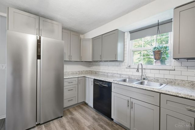 5779 Wolfpen Pleasant Hill Road, Miami Twp, OH 45150