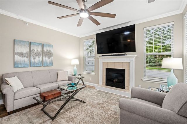 234 Adams Pointe Blvd. 10, Adams Twp, PA 16046