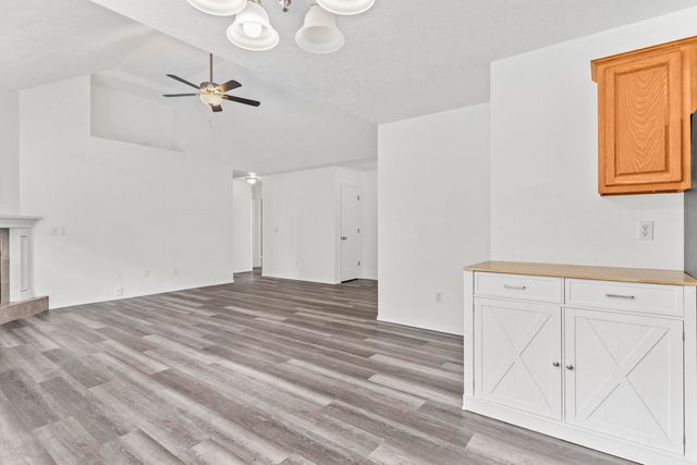 968 S Redwood Street, Nixa, MO 65714