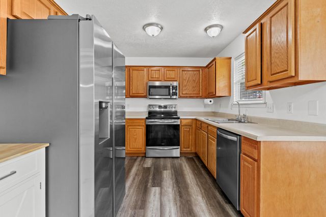 968 S Redwood Street, Nixa, MO 65714