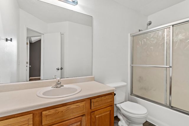 968 S Redwood Street, Nixa, MO 65714