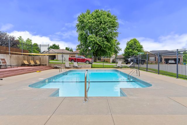 968 S Redwood Street, Nixa, MO 65714