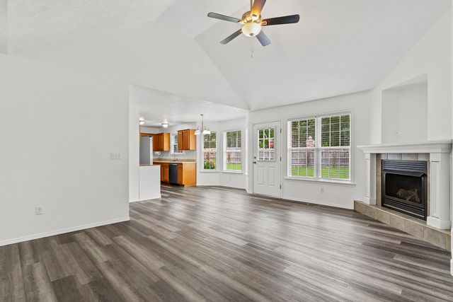 968 S Redwood Street, Nixa, MO 65714