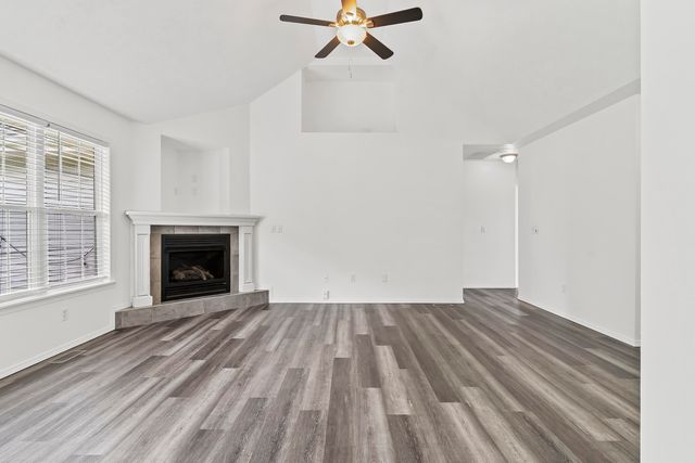 968 S Redwood Street, Nixa, MO 65714
