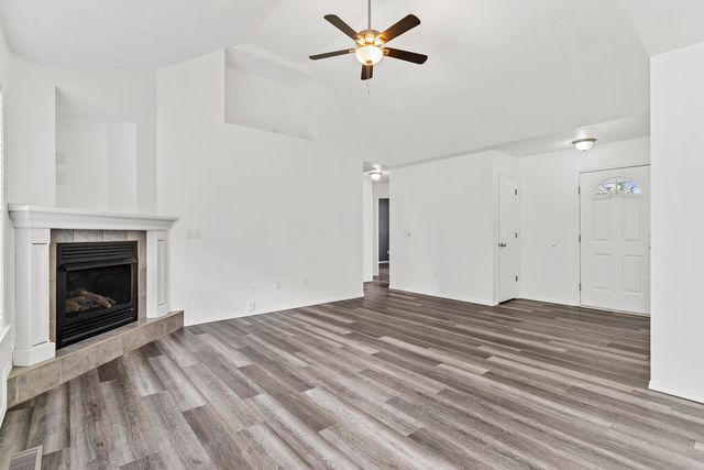 968 S Redwood Street, Nixa, MO 65714
