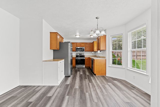 968 S Redwood Street, Nixa, MO 65714