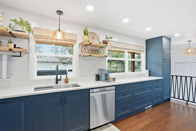 365 SE 5th Street, Bend, OR 97702