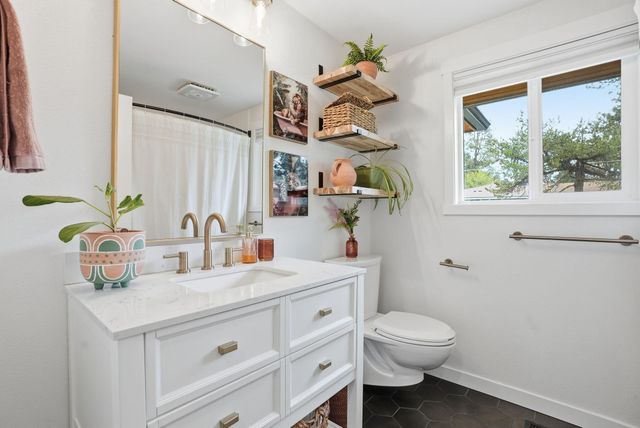 365 SE 5th Street, Bend, OR 97702