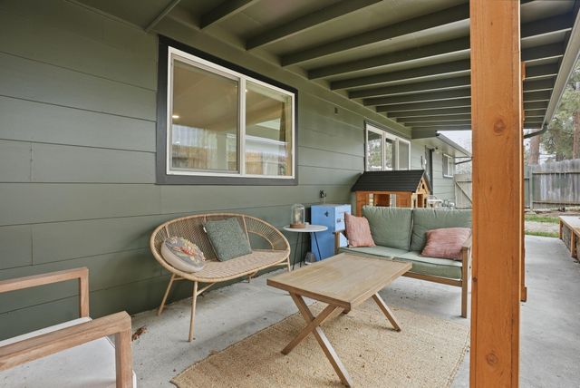 365 SE 5th Street, Bend, OR 97702