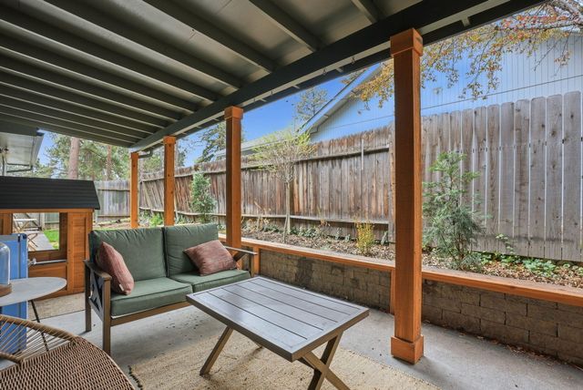 365 SE 5th Street, Bend, OR 97702