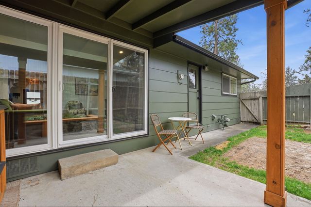 365 SE 5th Street, Bend, OR 97702