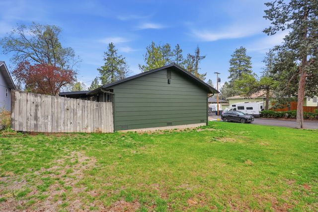 365 SE 5th Street, Bend, OR 97702