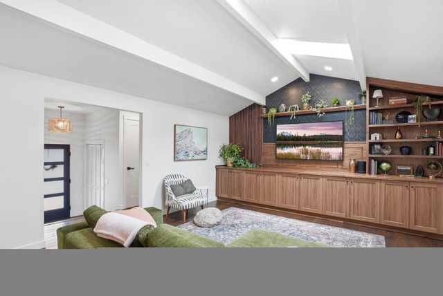 365 SE 5th Street, Bend, OR 97702