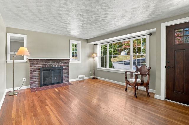 6 Danielian Drive, West Boylston, MA 01583