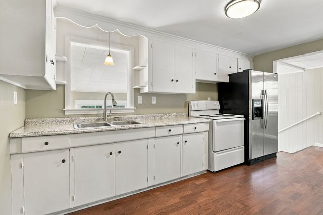 6 Danielian Drive, West Boylston, MA 01583