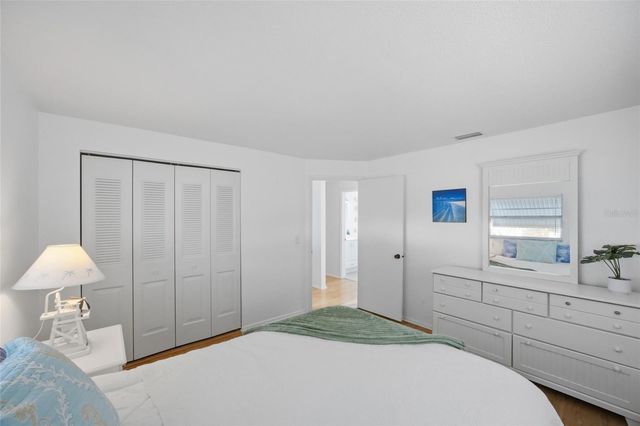 2217 LAUREN DRIVE, Largo, FL 33774