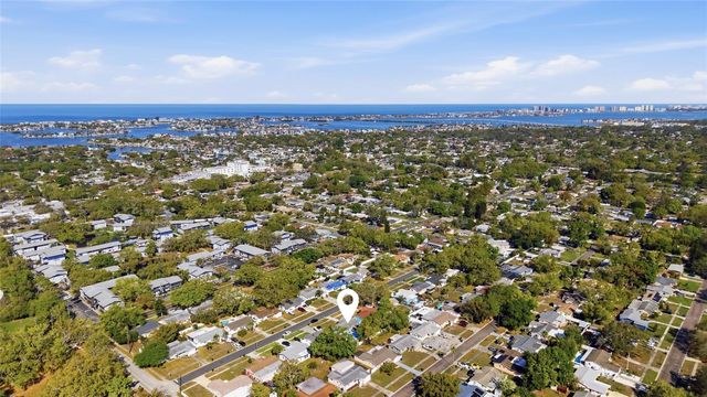 2217 LAUREN DRIVE, Largo, FL 33774