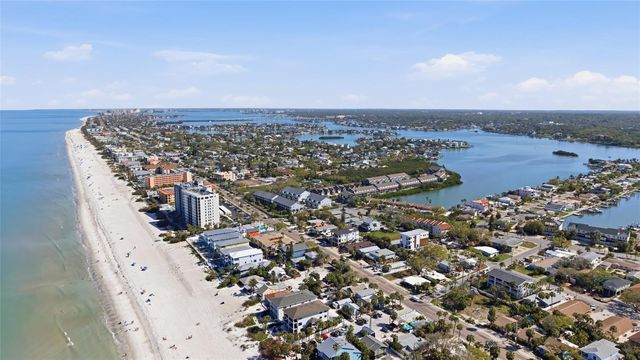 2217 LAUREN DRIVE, Largo, FL 33774